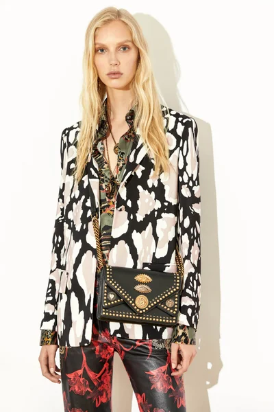 Look 27